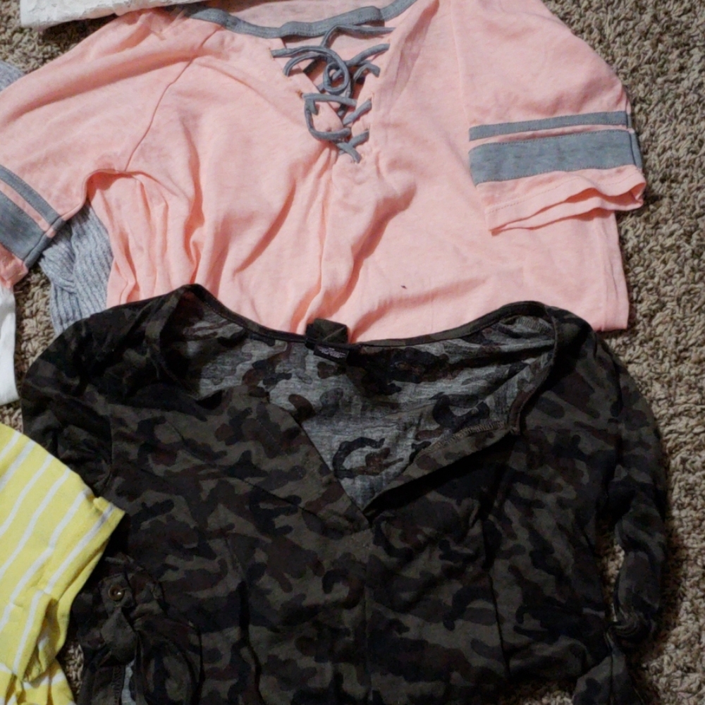 Shirt bundle! - Picture 2 of 6